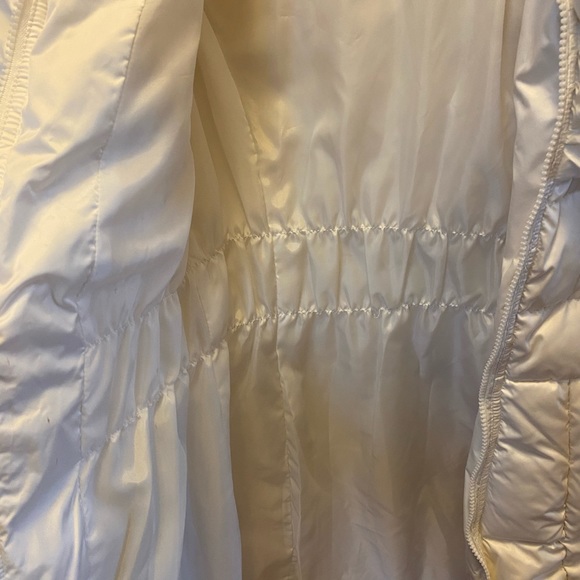White Winter Down and feather filled coat ( with style) size small (8) - Picture 5 of 8